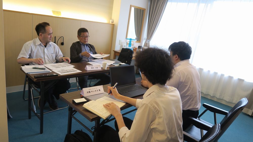 箱根　新卒の仮想会社へのプレゼン